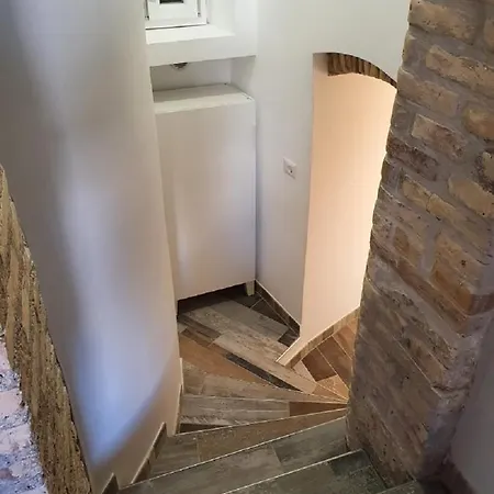 شقة La Di Camilla In Trastevere روما